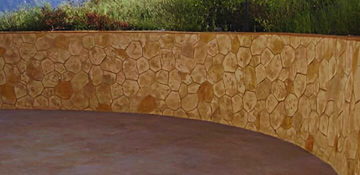 Hormigon impreso vertical coloreado Torre Pacheco